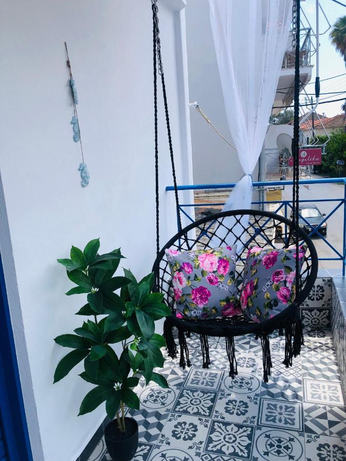 Urszula's - By The Sea Apartment *